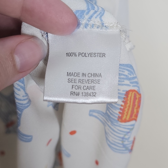 Mod Cloth plus-size llama sleeveless blouse 1X - Picture 4 of 7